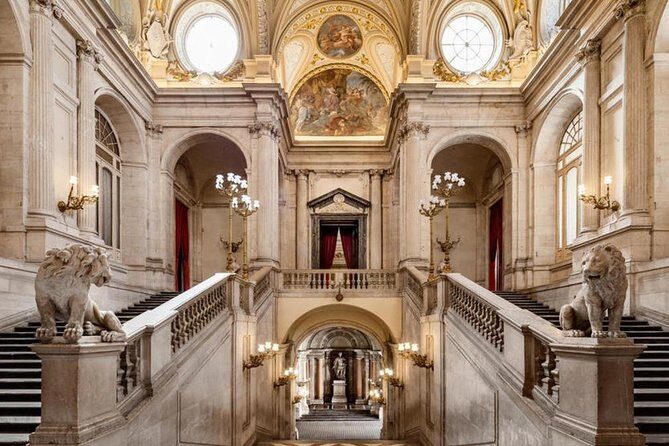 Royal Palace Guided Tour Small Group with Tickets - The palace visit itself: what you should expect to see