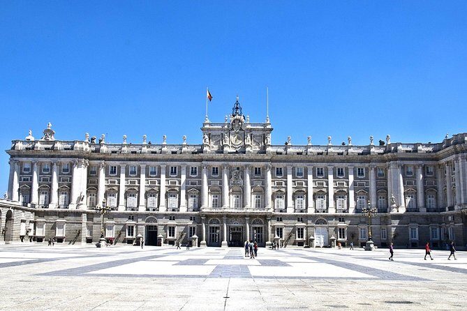 Royal Palace Madrid & Tapas Experience with Skip the Line Ticket - Should You Book This Royal Palace Madrid + Tapas Tour?