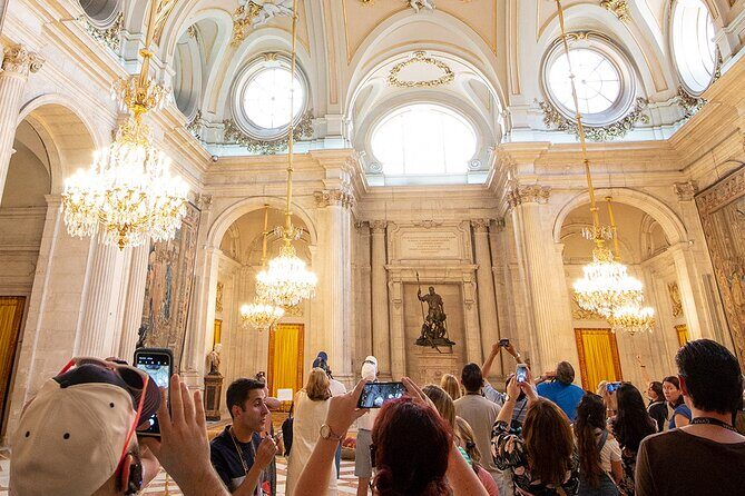 Royal Palace of Madrid Guided Tour and Flamenco Show with Tapas - Meeting at Ópera: Easy Start, Clear Direction