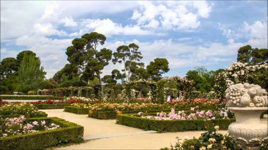 Royal Palace of Madrid Skip-the-Line and Retiro Park Tour - Should you book the Royal Palace and Retiro Park tour?