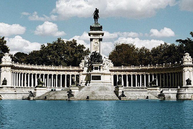 Royal Palace & Old City Madrid Guided Tour Semi-Private 8ppl Max - Royal Palace skip-the-line: the part you’ll actually remember