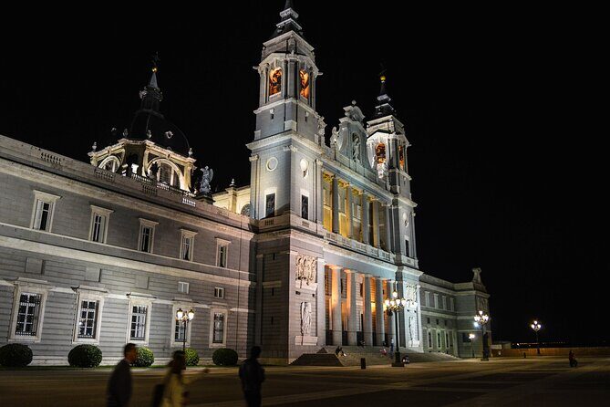 Royal Palace Skip-the-Line Ticket and Guided Tour in Madrid - Royal Palace of Madrid: the stories that give the rooms meaning