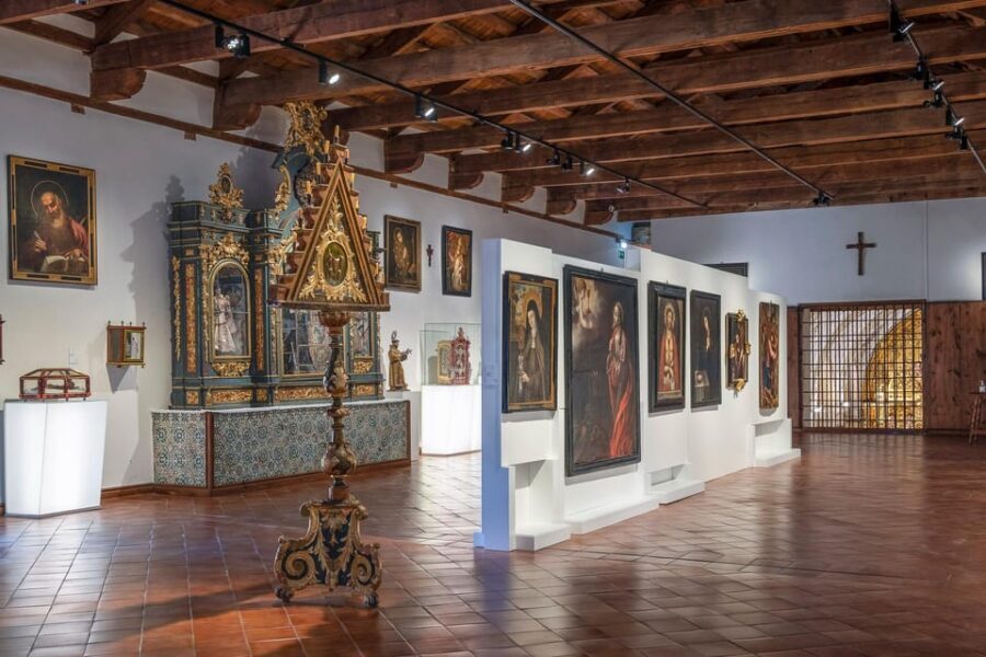 Salamanca: Convent of Las Claras with Free Audioguide - The High and Low Choirs: Close-Ups and Different Angles