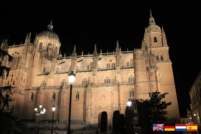 Salamanca Evening Walking Tour bilingual - A 7:00 pm walk is the smart way to see Salamanca