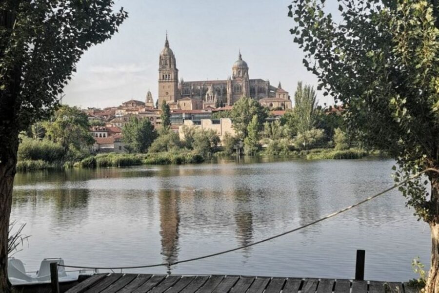 Salamanca: Guided Sightseeing Tour by Bicycle - Your guide makes it: Martoke, Alex, and how the stories land