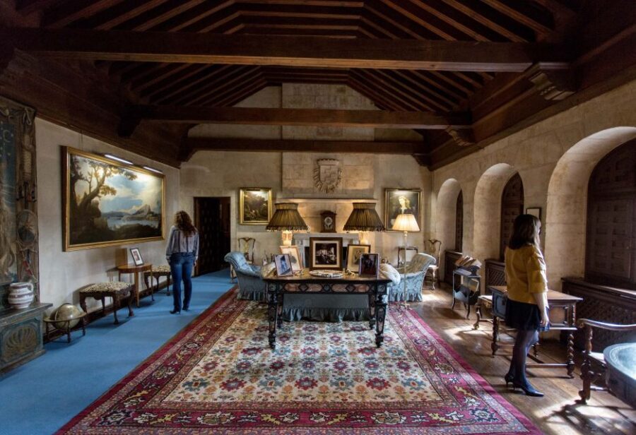 Salamanca: Monterrey Palace Audio-Guided Tour - Why this Palacio de Monterrey tour fits Salamanca so well