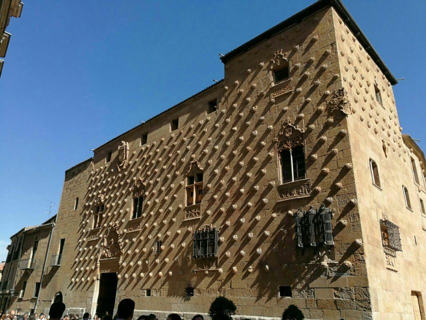 Salamanca: Private Guided Customizable Walking Tour - Cathedral of Salamanca and the river walk: two moods, one route
