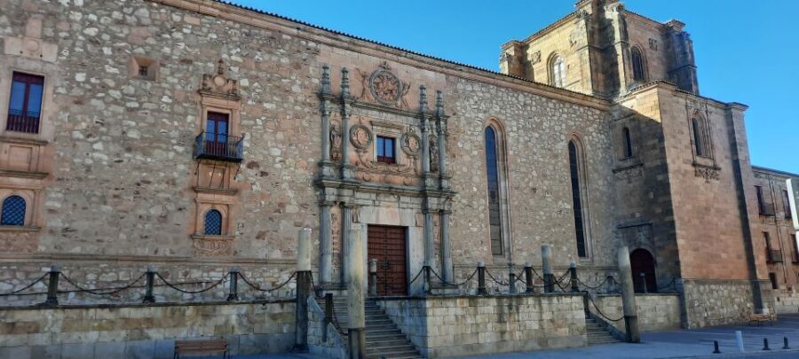 Salamanca: University and Colleges Walking Tour (Private) - Key Points at a Glance