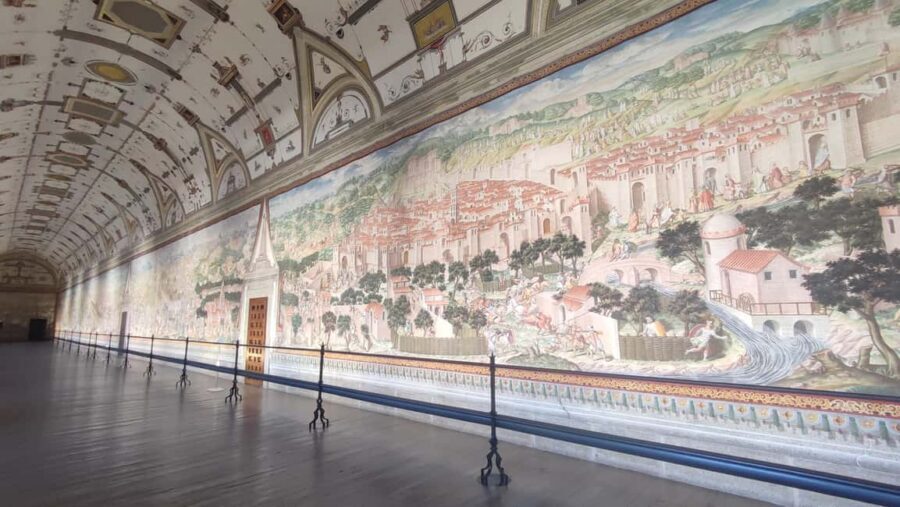 San Lorenzo de El Escorial Monastery: Private Tour - Why San Lorenzo de El Escorial feels bigger than the brochure