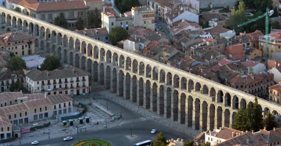 Segovia: 3-Hour Private Walking Tour - Segovia Cathedral on Plaza Mayor: Gothic-Style Awe in the Streets