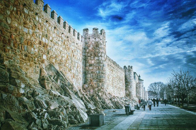 Segovia and Avila Guided Day Tour from Madrid - Lunch with the optional Segovian set menu