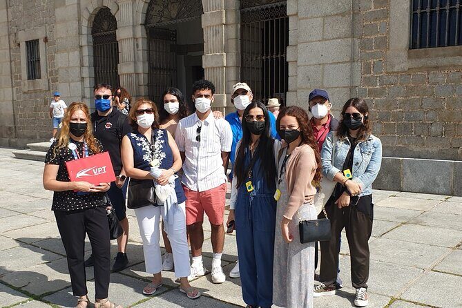 Segovia and Avila Guided Tour and Flamenco Show in Madrid - Segovia’s Roman aqueduct, Town Hall Square, and Gothic Cathedral