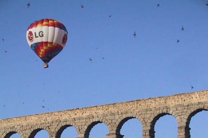 Segovia from the Skies: Sunrise Balloon Ride - English, safety briefings, and what you’ll hear in the basket