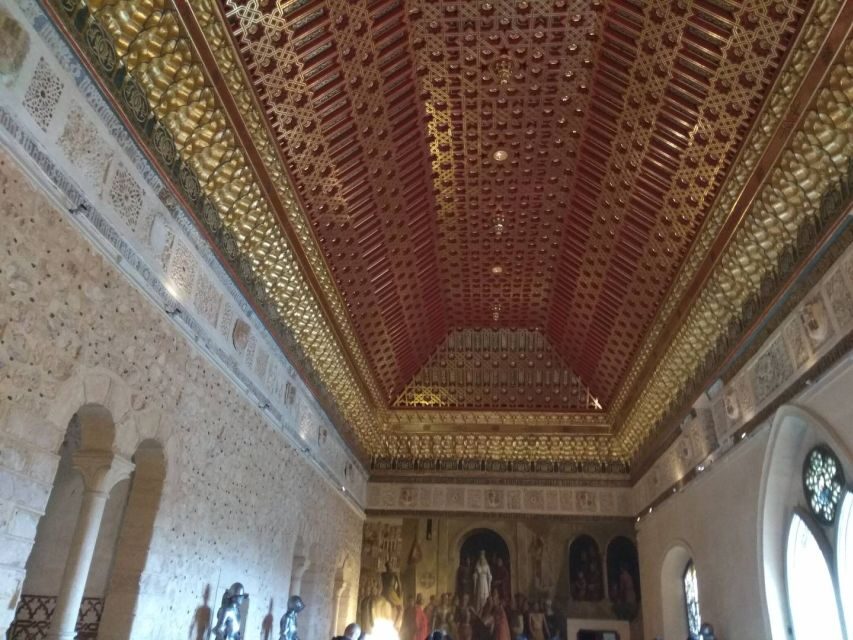 Segovia: Guided Walking Tour with Cathedral & Alcázar Entry - Key things I’d bet on before you book