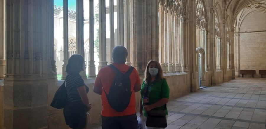 Segovia: Guided Walking Tour with Cathedral & Alcázar Entry - Should you book this Segovia Cathedral & Alcázar walking tour?