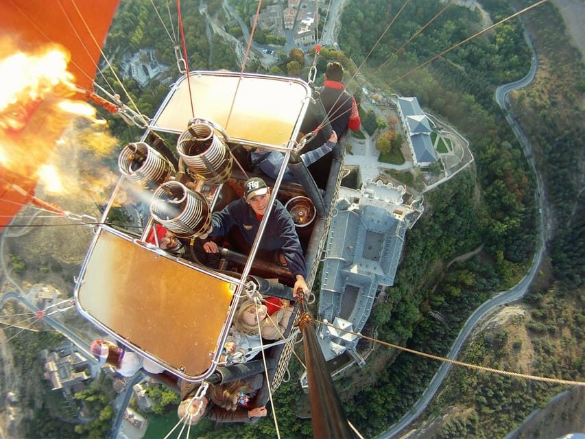 Segovia: Hot-Air Balloon Flight with Optional 3-Course Lunch - Optional 3-course lunch at El Fogón Sephardí: what you’ll eat
