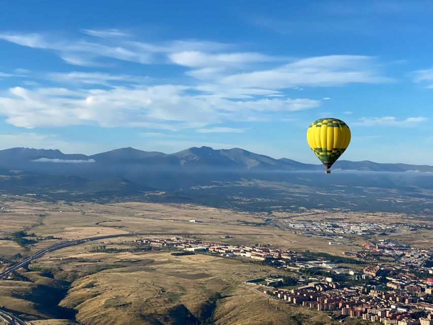 Segovia: Hot Air Balloon Ride with Picnic and Activity Video - Key highlights worth planning for