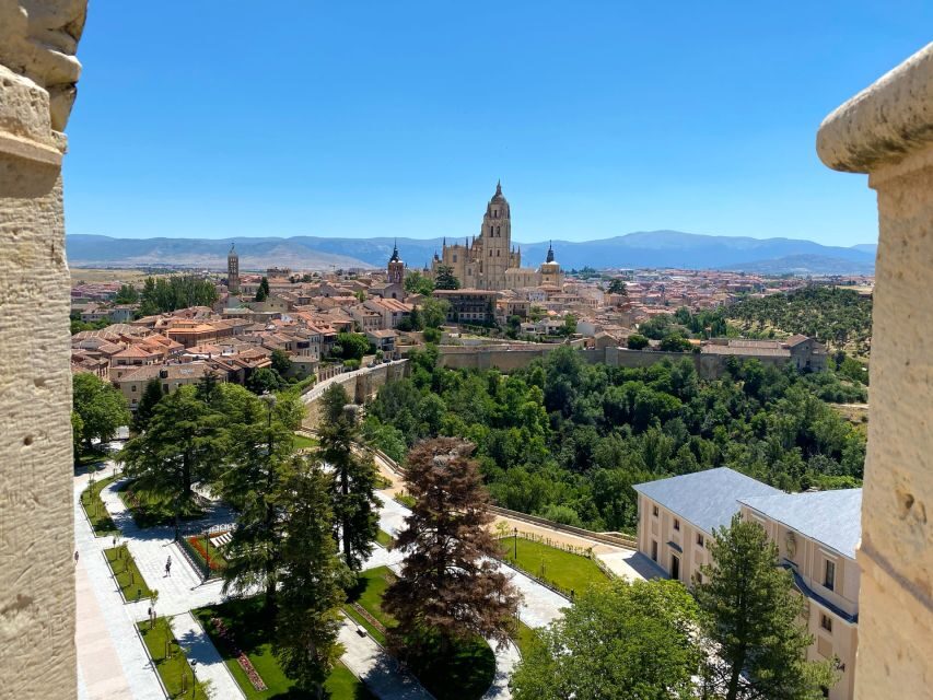 Segovia: Private City Walking Tour with Alcázar of Segovia - Why this Segovia tour works: Roman aqueduct to royal halls