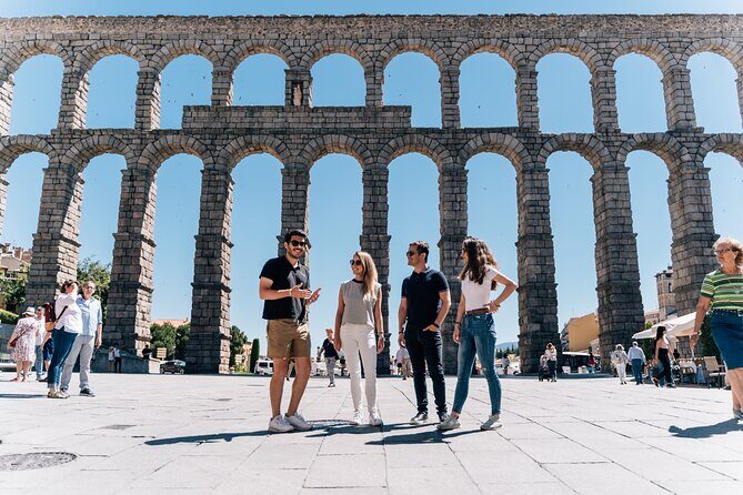 Segovia with Alcazar Guided Tour by High-Speed Train from Madrid - Meeting point and timing: the part that can make or break your day