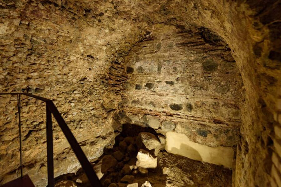 Subway Toledo: night tour 4 subways including Thermae - Price and value: $14 for four admissions in one outing