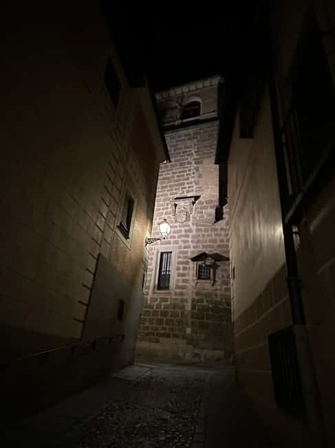 Subway Toledo: night tour 4 subways including Thermae - Group experience in the real world (and what to pack)