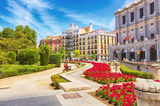Surfing Madrid: From the Palace to the Tavern Private Tour - Plaza Mayor finish: ending where you can keep enjoying Madrid