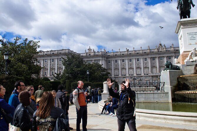 Surfing Madrid: From the Palace to the Tavern Private Tour - Price and value: what you’re paying for