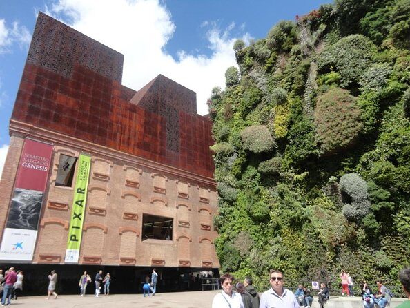 Tapas & Guided tour on a Vintage Bike through Madrid - Key highlights to know before you go