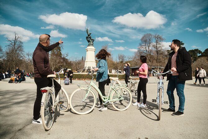 Tapas & Guided tour on a Vintage Bike through Madrid - Why a vintage bike tour works so well for Madrid