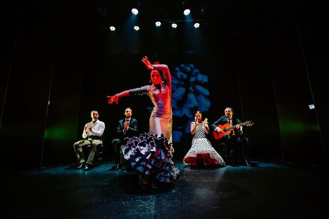 Tickets for the Authentic Flamenco Show at the Madrid Theater - VIP entrance: meet & greet, unlimited drinks, and priority access