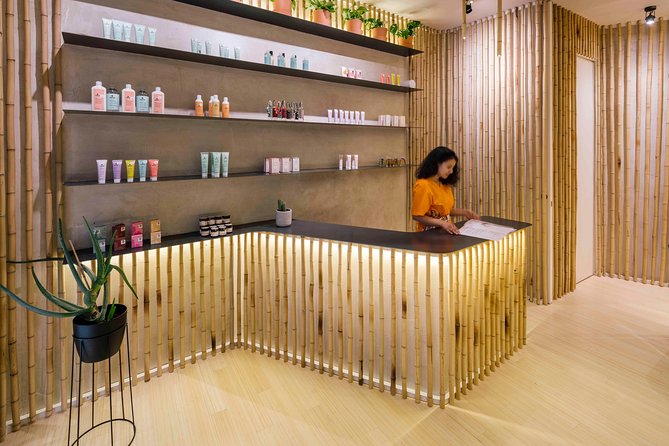 To sweat Madrid toxins in Hammam and enjoy the best couple massage downtown - Key highlights you’ll actually feel