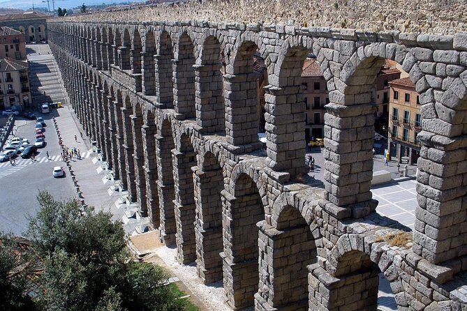 Toledo and Segovia Day Trip from Madrid - Damasquinados Suarez workshop: damascene craft you can watch