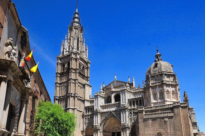 Toledo and Segovia Full Day tour from Madrid - Getting to the start—and knowing where you’ll end