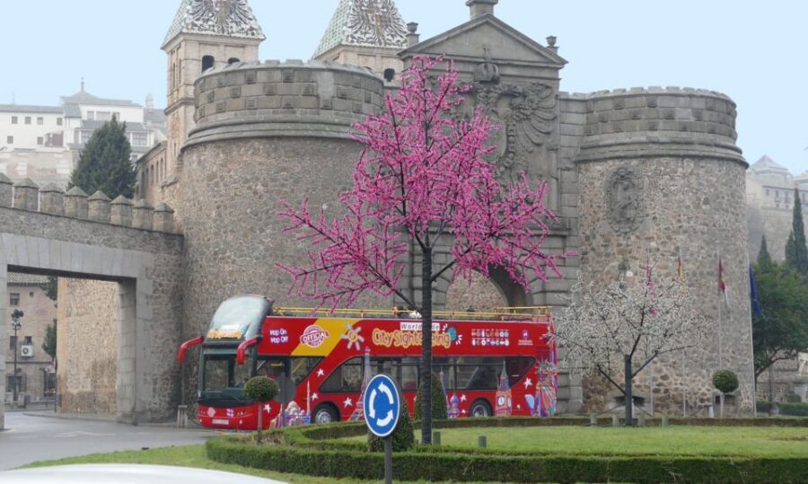 Toledo: City Sightseeing Hop-On Hop-Off Bus Tour & Extras - Bisagra Gate and the city gates: where the old defense meets the modern view