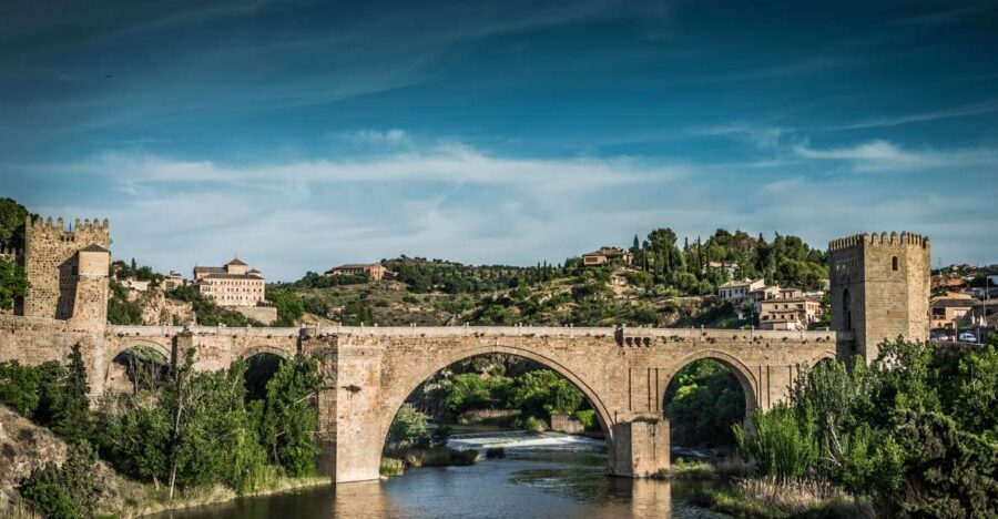 Toledo: History of the Three Cultures Guided Walking Tour - Starting at Arco de la Sangre and Plaza de Zocodover