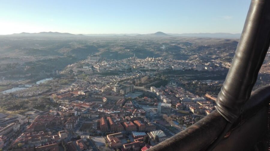 Toledo: Hot Air Balloon Ride with Spanish Breakfast - The 1-Hour Flight Over Toledo: What You’ll See From the Basket