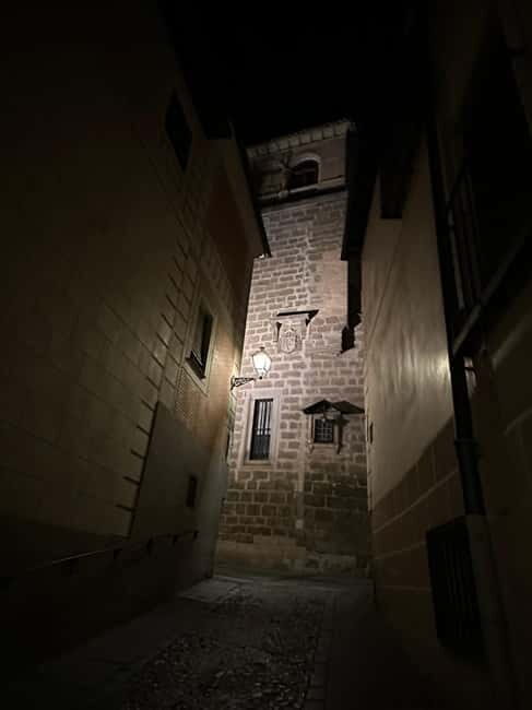 Toledo Mágico, the original night route: mystery, curiosities and secrets - Who should book Toledo Mágico, and who should skip it