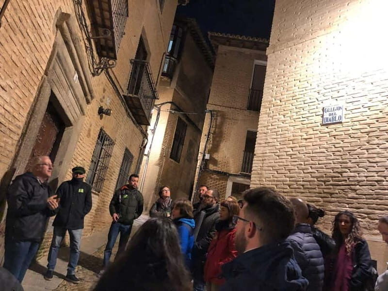 Toledo Mágico, the original night route: mystery, curiosities and secrets - The private subway moment (with a surprise)