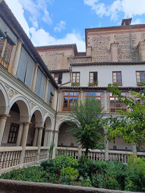Toledo: Marzipan Convent Route with Tasting and Wine - Key points at a glance