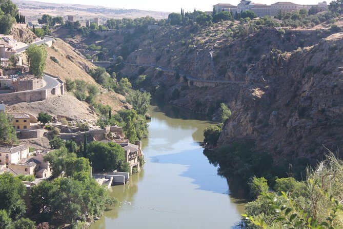 Toledo Private Half Day Tour Cathedral Santo Tome and Synagoge - Guide Matters: Arantxa’s Time Sense and Friendly Help