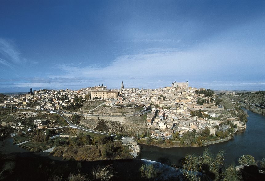 Toledo: Private Monuments Walking Tour with Monument Entry - A quick practical checklist (so the walk stays fun)