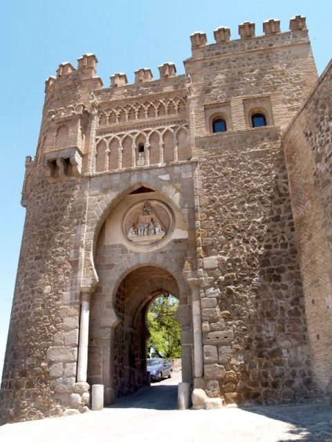 Toledo: Private Monuments Walking Tour with Monument Entry - Santa María la Blanca and the Jewish Quarter’s atmosphere