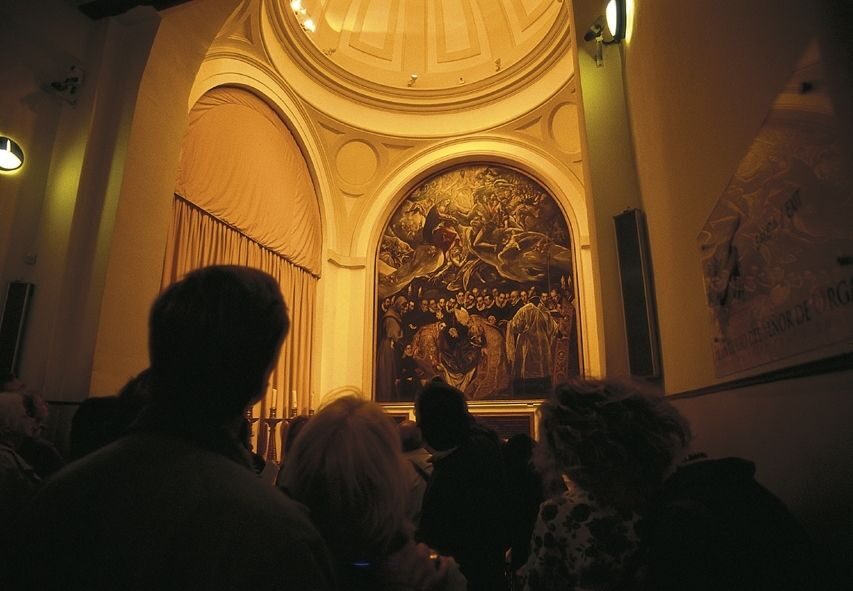 Toledo: Private Monuments Walking Tour with Monument Entry - Starting at Zocodover: how the 3-hour rhythm works