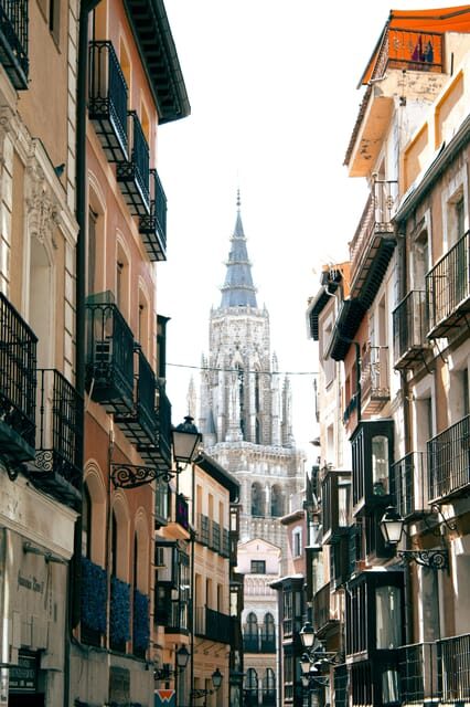 TOLEDO: Private Tour With Official Guide - Santa María la Blanca and the Jewish Quarter streets