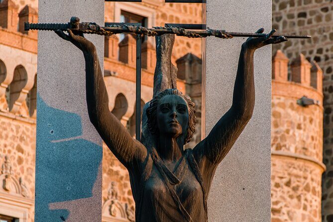 Toledo Scavenger Hunt and Highlights Self-Guided Tour - How the scavenger hunt really works (logic, observation, and navigation)
