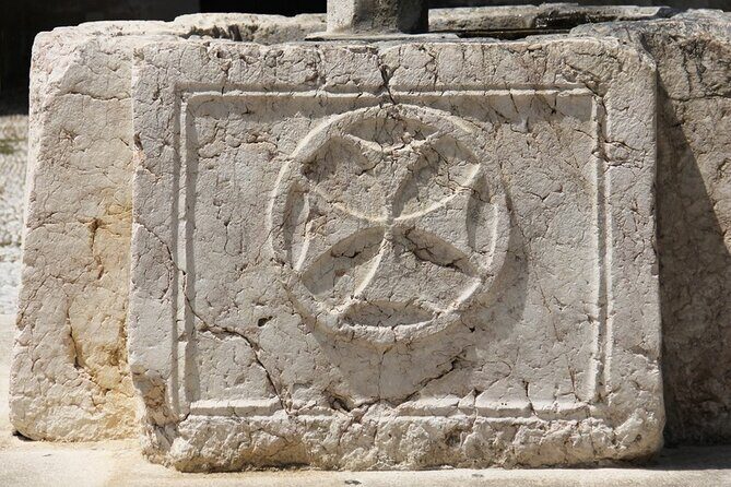 Toledo Templars Evening Walking Tour - The guided walk between stops: symbols, clues, and an evening pace