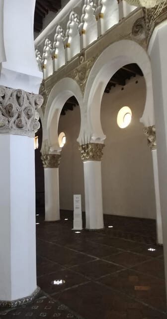 Toledo: Three Cultures Walking Tour in Spanish - Walking Toledo Through the Cristo de la Luz Mosque Stop