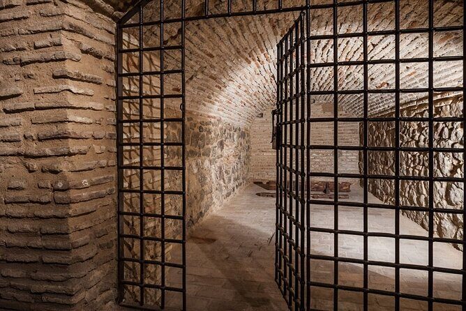 Toledo Underground Tour Visit Thermae and Private Basements - Stop-by-Stop: What You’ll See and Why Each Place Matters