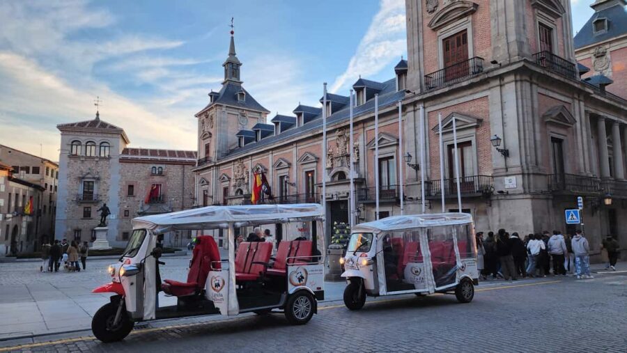 Tour Madrid: Secrets in a Electric Tuk Tuk - Electric Tuk Tuk Style: How the 1–8 Hours Works (and Why It’s Smart)