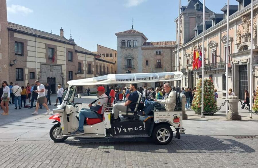 Tour Madrid: Secrets in a Electric Tuk Tuk - Puerta del Sol: The Clock, the Bear, and the Feel of a Local Meeting Point